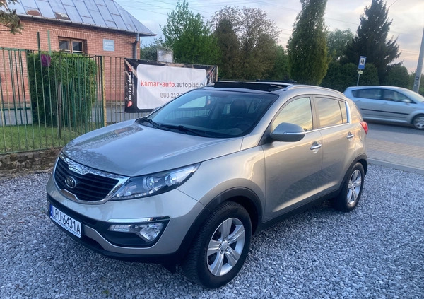 Kia Sportage cena 40900 przebieg: 207000, rok produkcji 2010 z Puławy małe 56